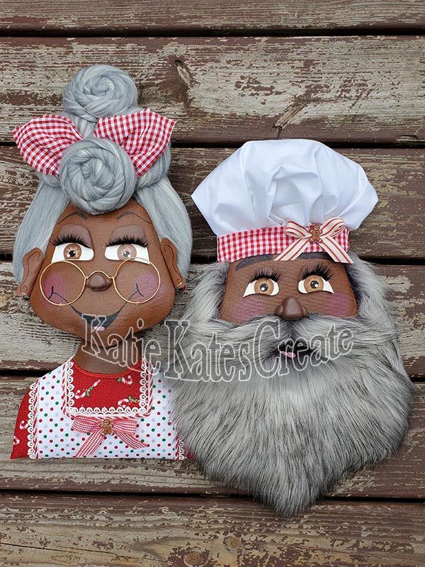 Master Chef Santa & Granny C. Christmas Wreath / Swag Attachment Set (Nutmeg)