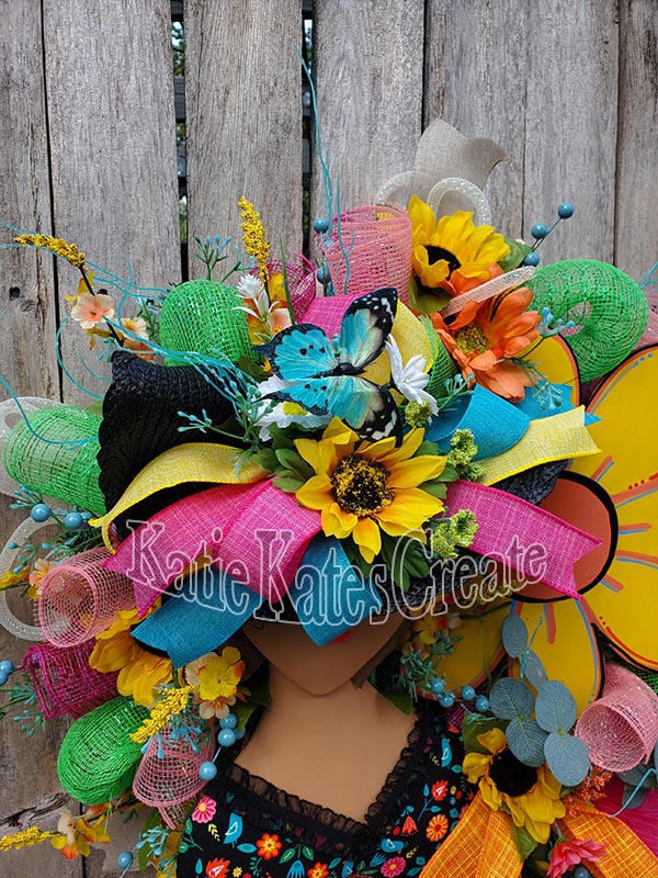 Summer Diva 22" Wreath