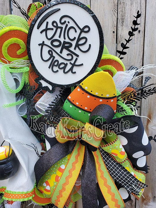 Ghost Trick or Treater 24" Halloween Theme Wreath