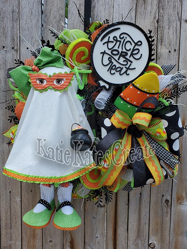 Ghost Trick or Treater 24" Halloween Theme Wreath