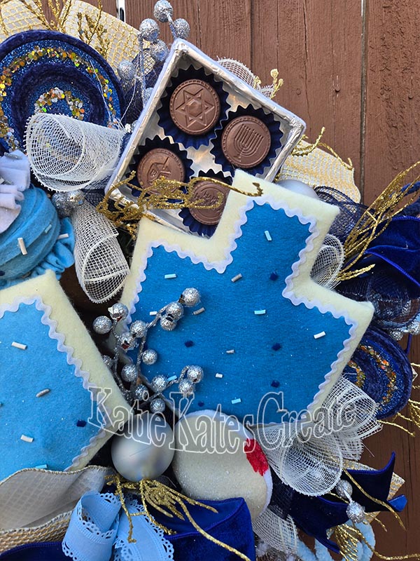 Hannukah Dreidel Sugar Cookie 22" Wreath