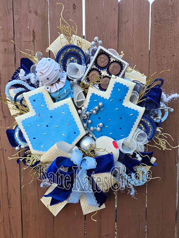 Hannukah Dreidel Sugar Cookie 22" Wreath